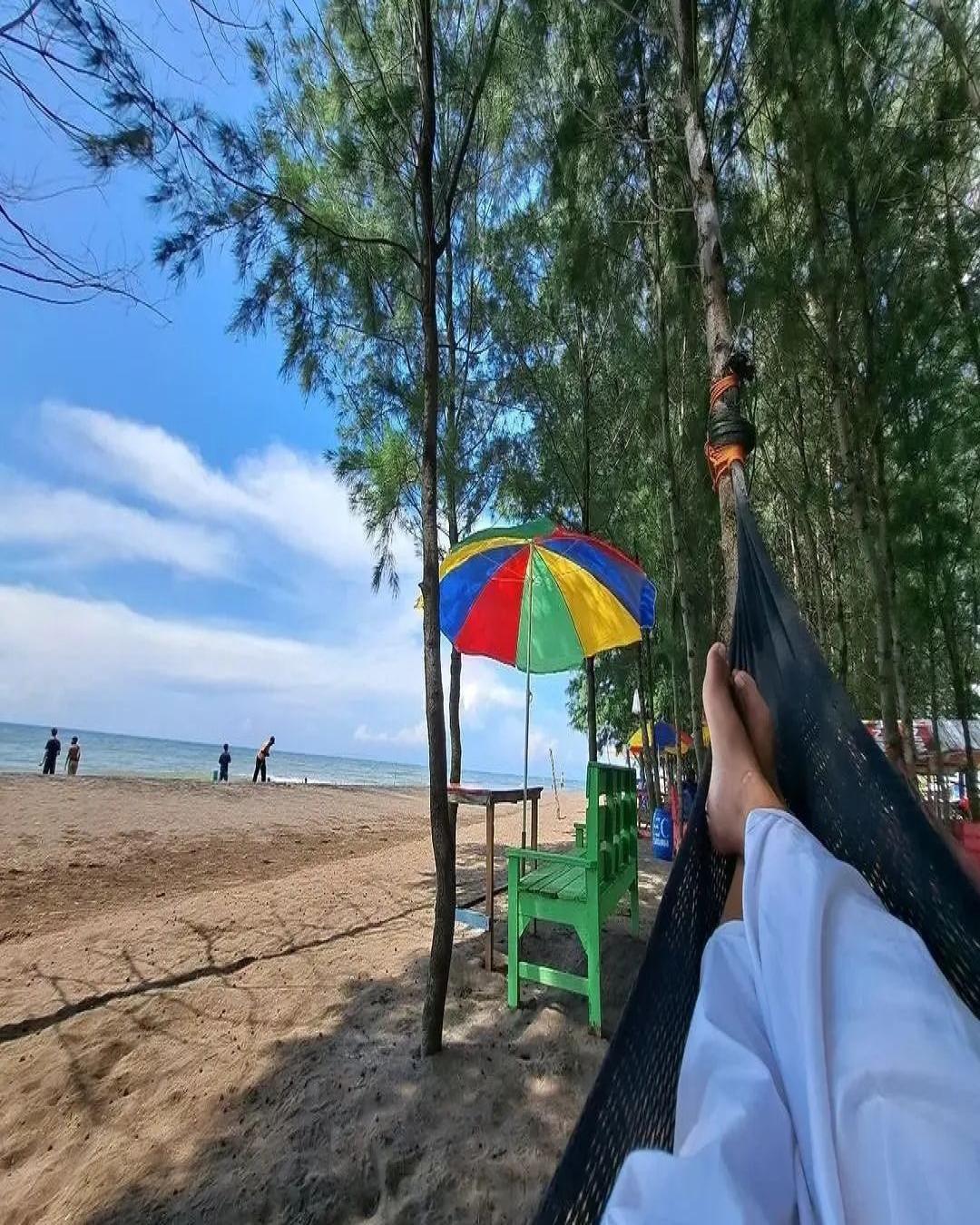 pesona-surga-tersembunyi-pantai-wonokerto-di-pekalongan
